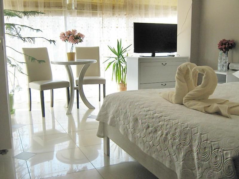 Отель Hotel Finezja Свидник-32