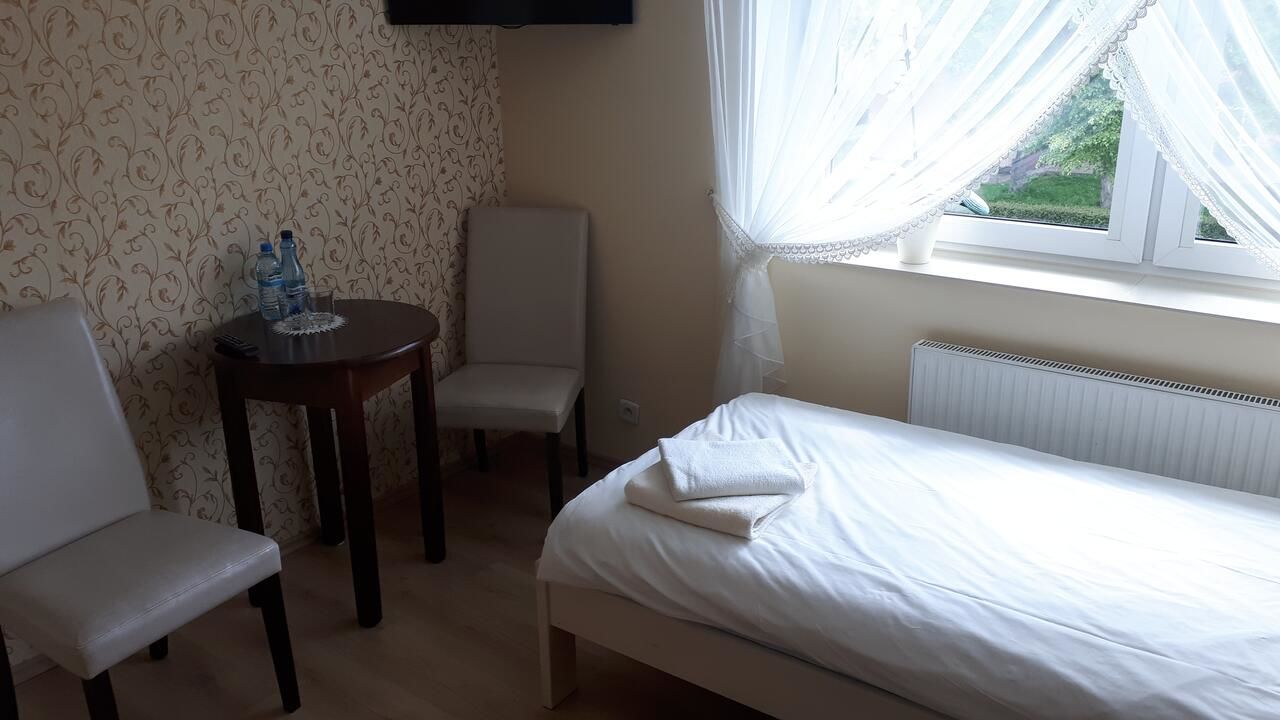 Отель Hotel Finezja Свидник-6